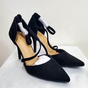 NWT-Women's Black Pointed Toe Strappy High Heels